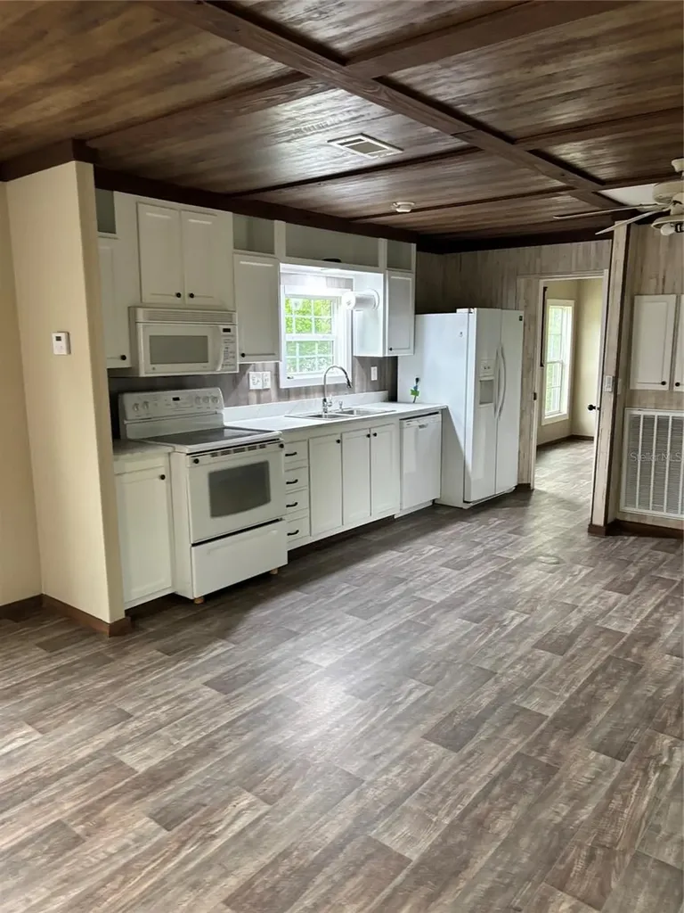 11511 NE 10th Terrace Oxford FL 34484