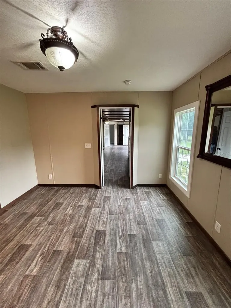 11511 NE 10th Terrace Oxford FL 34484
