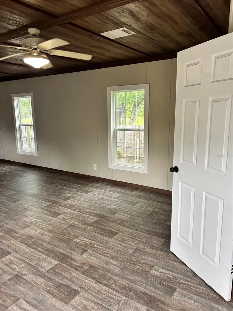 11511 NE 10th Terrace Oxford FL 34484