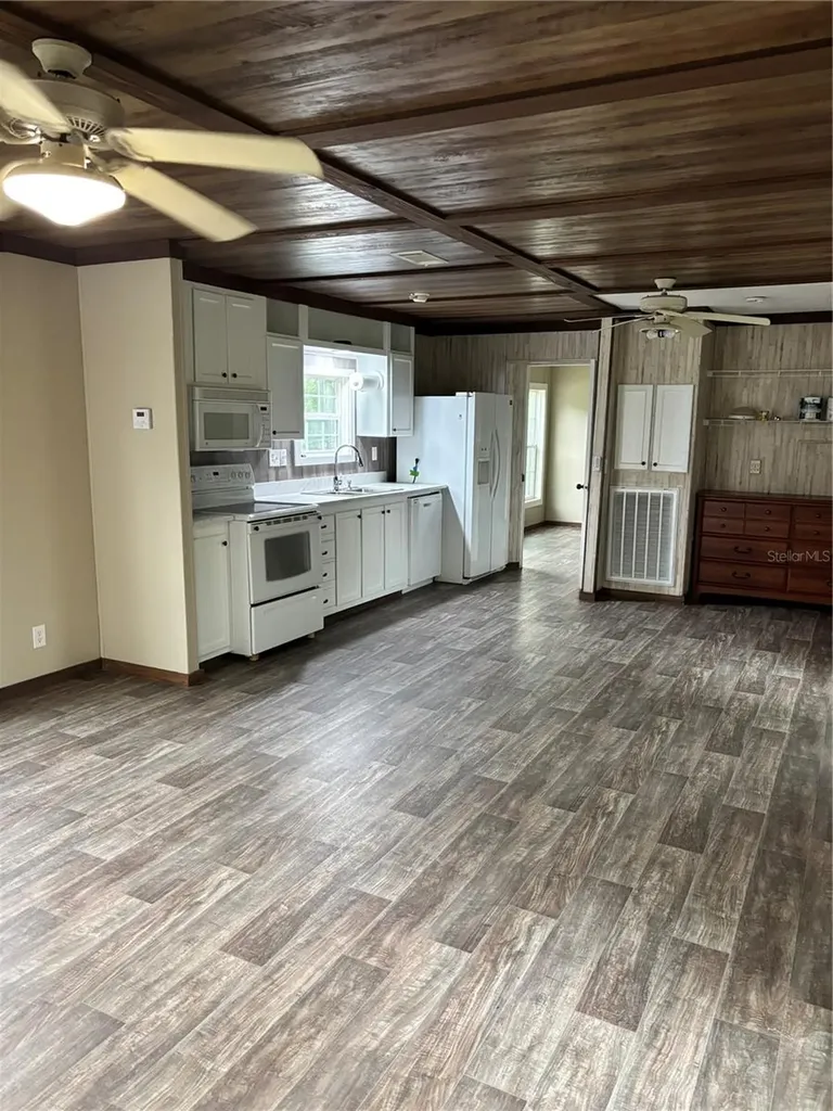 11511 NE 10th Terrace Oxford FL 34484