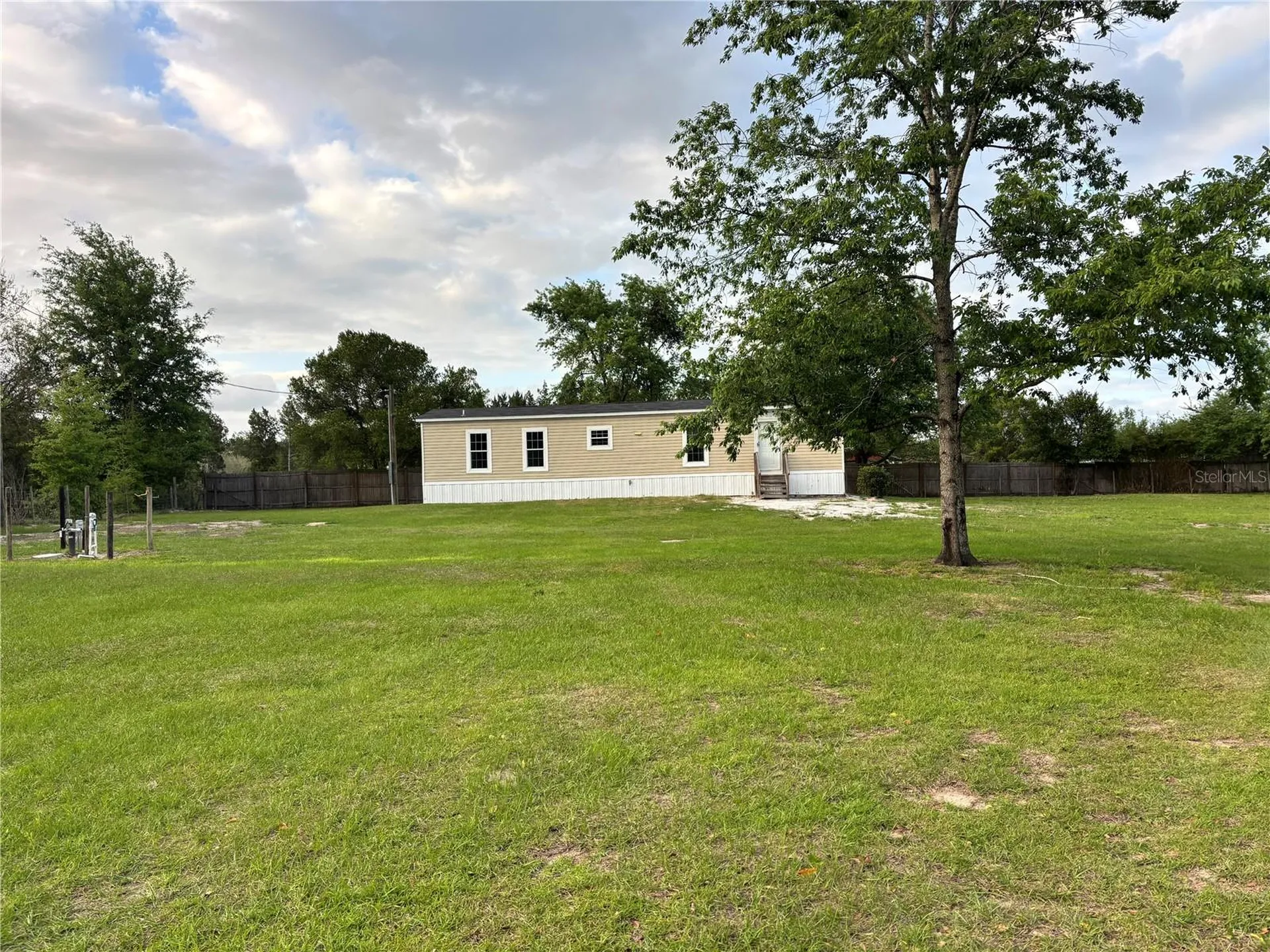 11511 NE 10th Terrace Oxford FL 34484