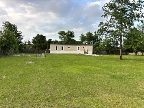 11511 NE 10th Terrace Oxford FL 34484