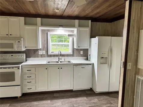 11511 NE 10th Terrace Oxford FL 34484