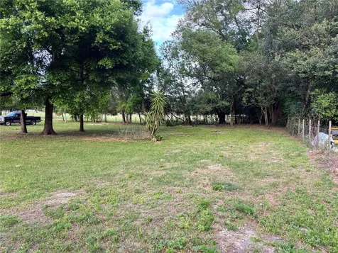 11511 NE 10th Terrace Oxford FL 34484