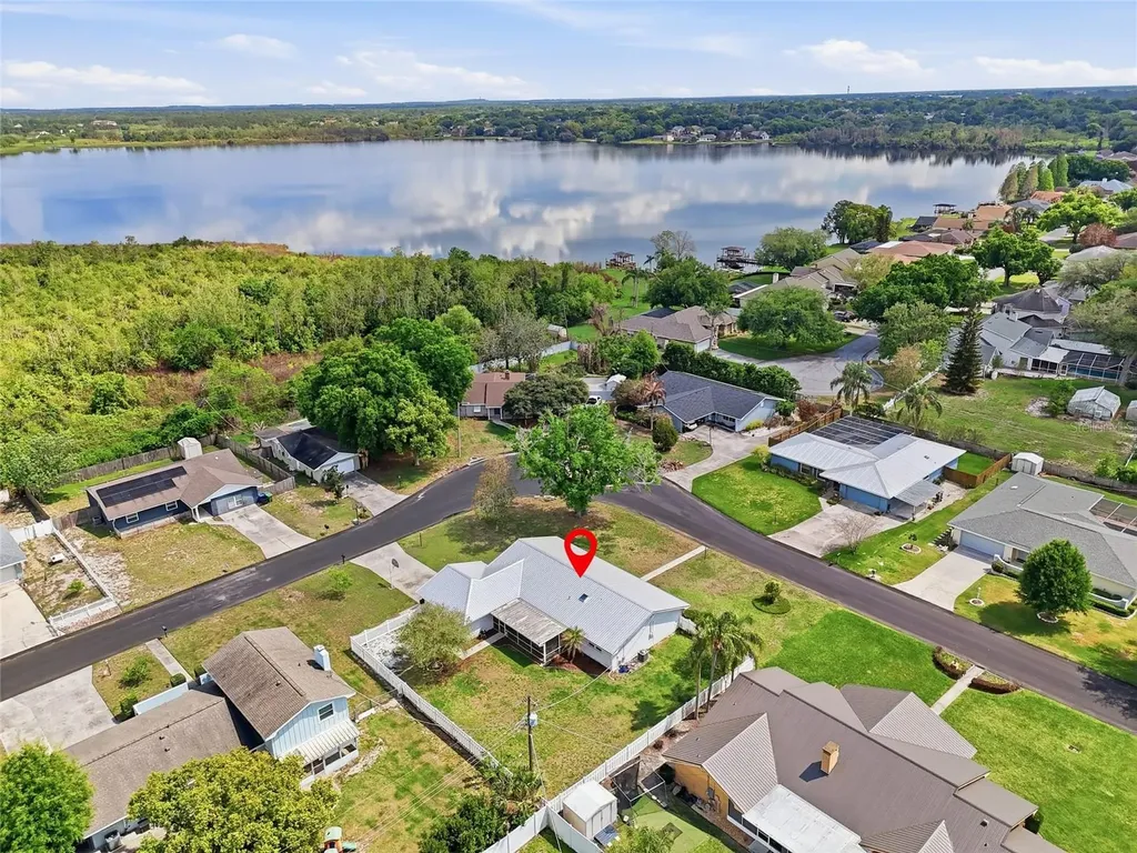 22 Lake Link Drive SE Winter Haven FL 33884
