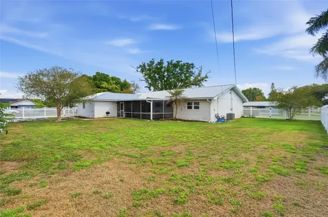 22 Lake Link Drive SE Winter Haven FL 33884