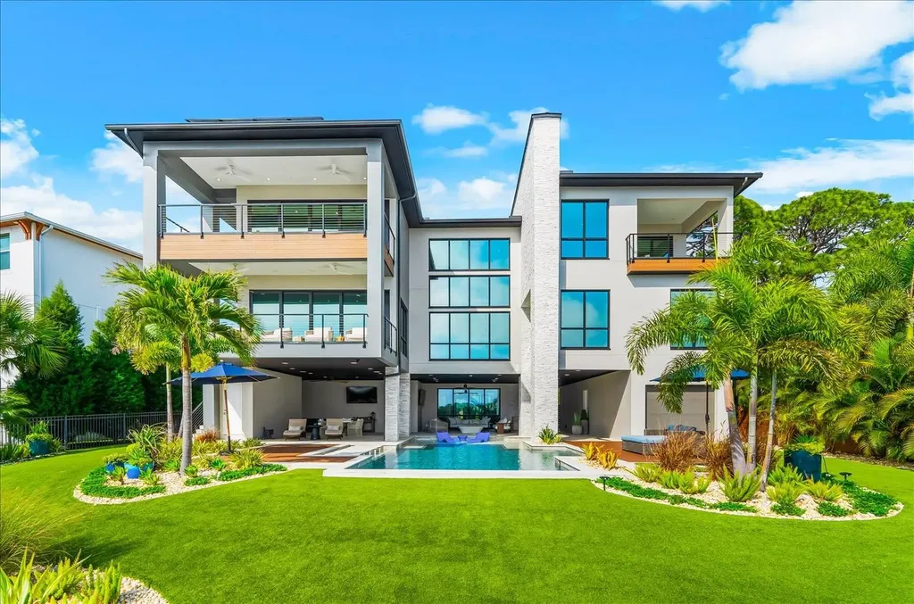 402 Hillsborough Street Palm Harbor FL 34683