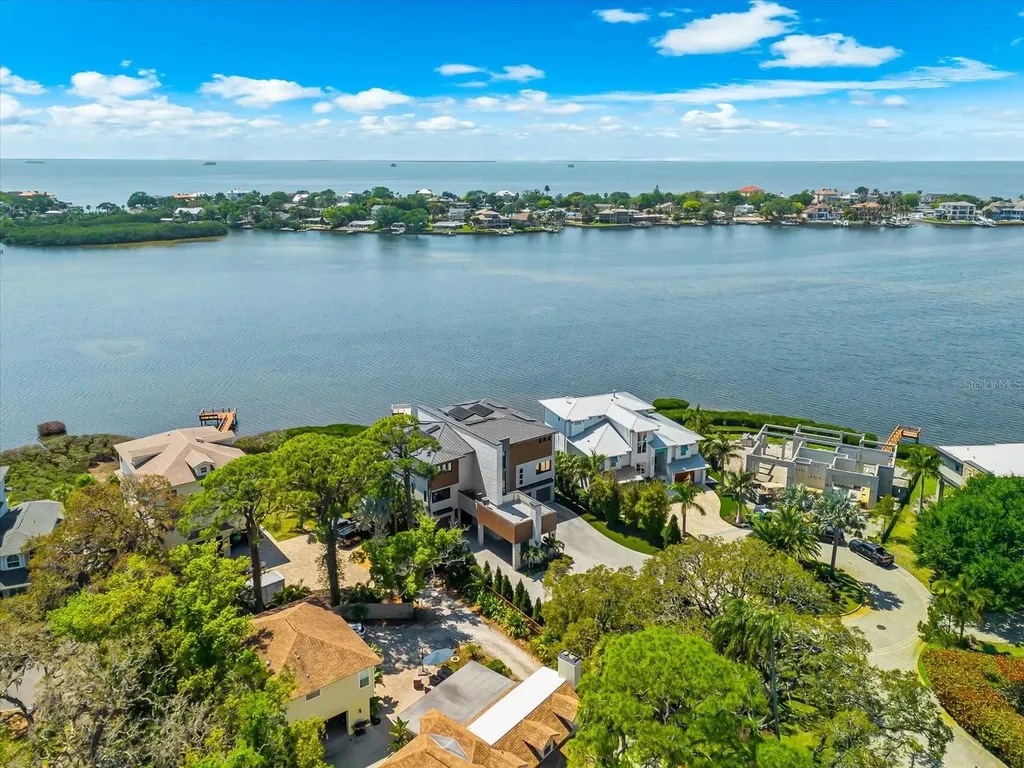 402 Hillsborough Street Palm Harbor FL 34683