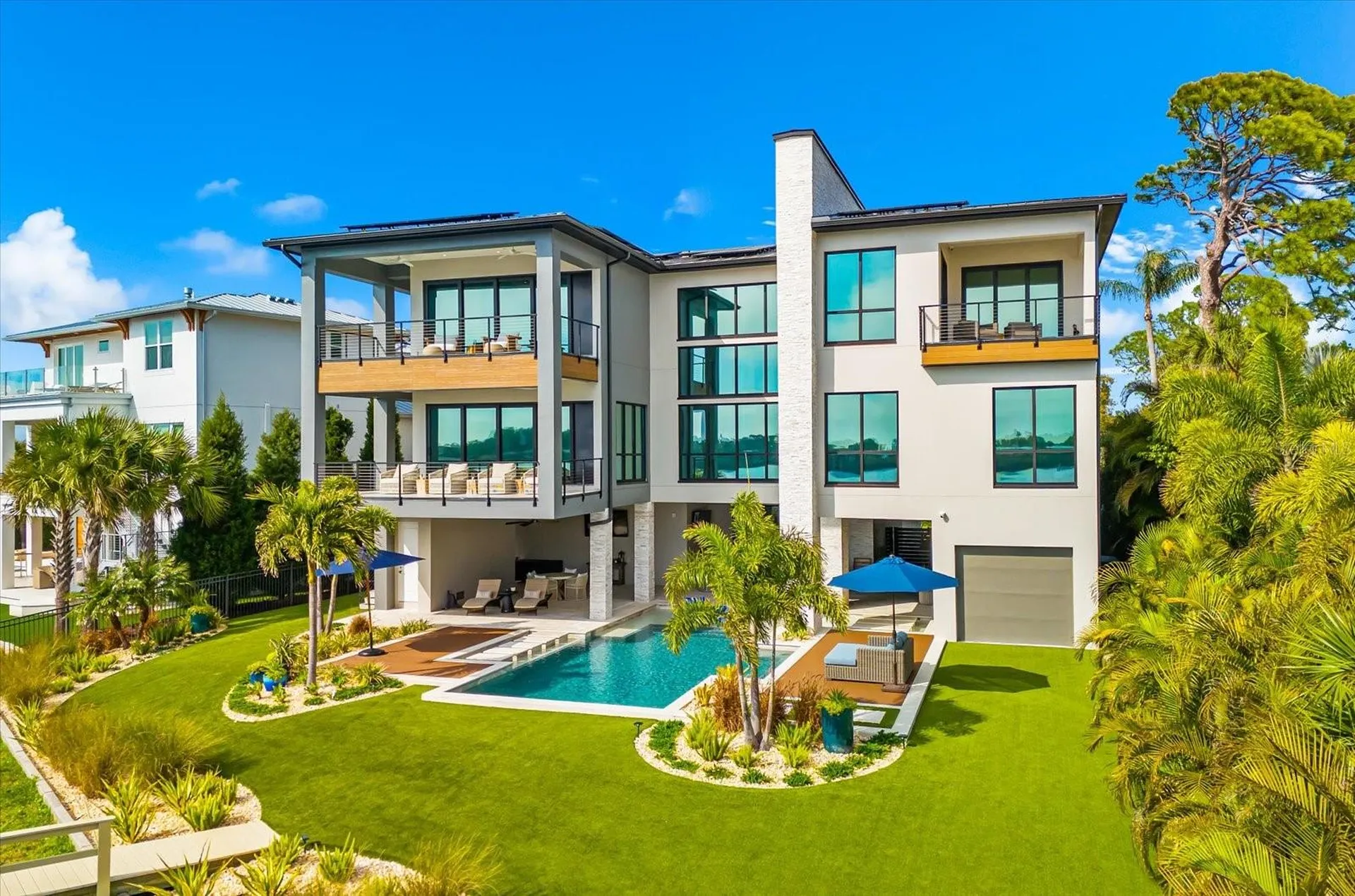 402 Hillsborough Street Palm Harbor FL 34683