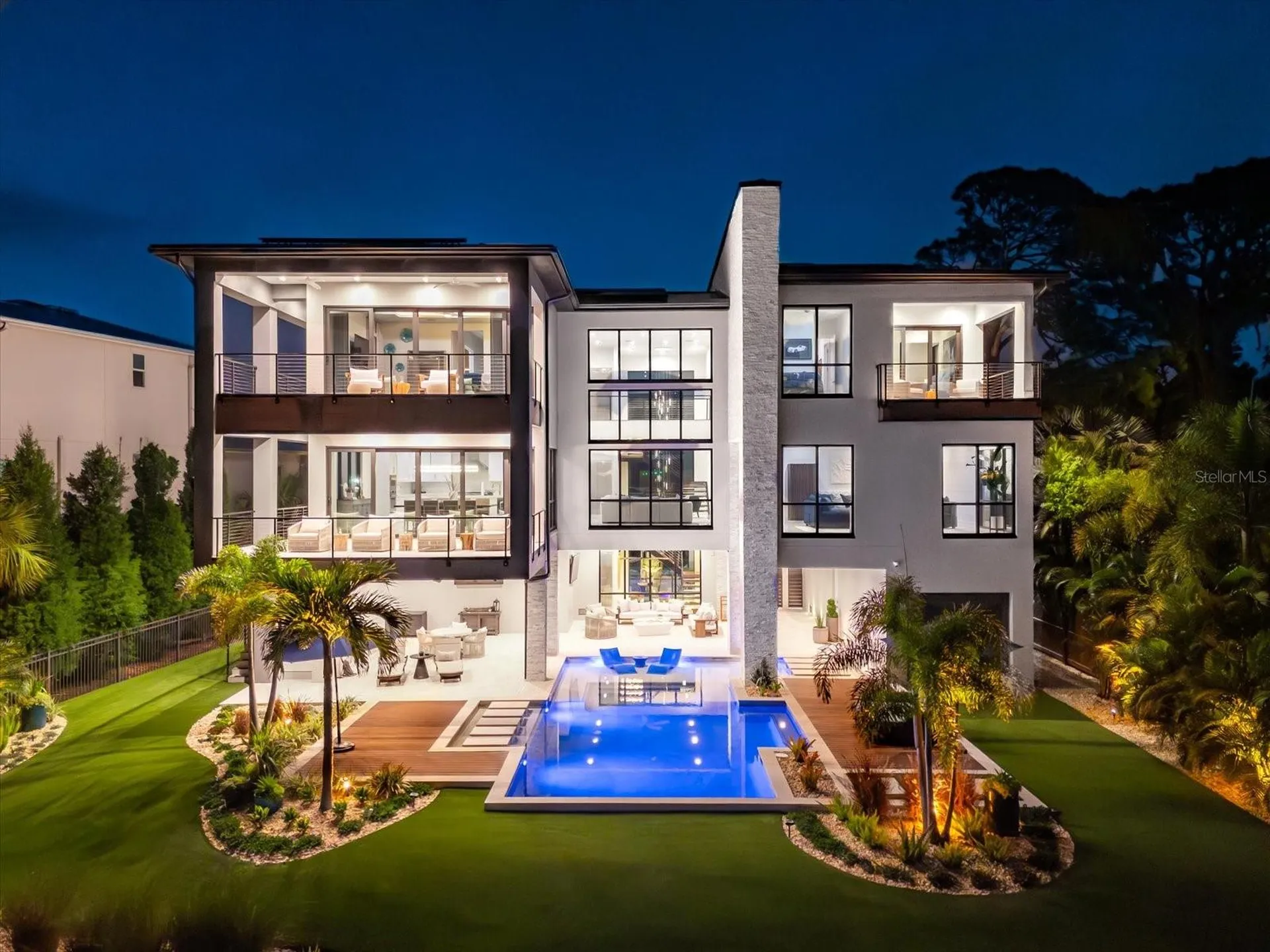 402 Hillsborough Street Palm Harbor FL 34683