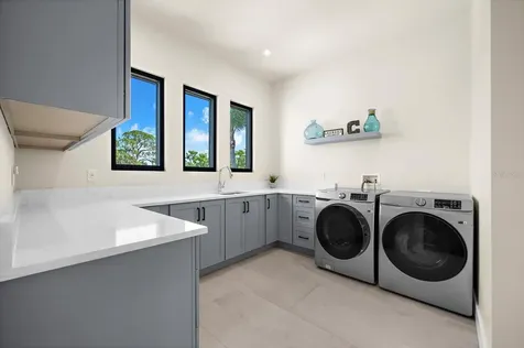 402 Hillsborough Street Palm Harbor FL 34683
