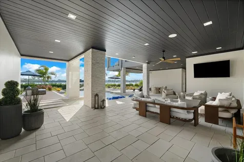 402 Hillsborough Street Palm Harbor FL 34683