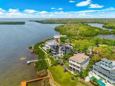 402 Hillsborough Street Palm Harbor FL 34683