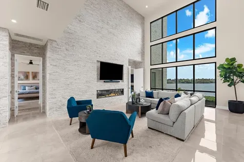 402 Hillsborough Street Palm Harbor FL 34683