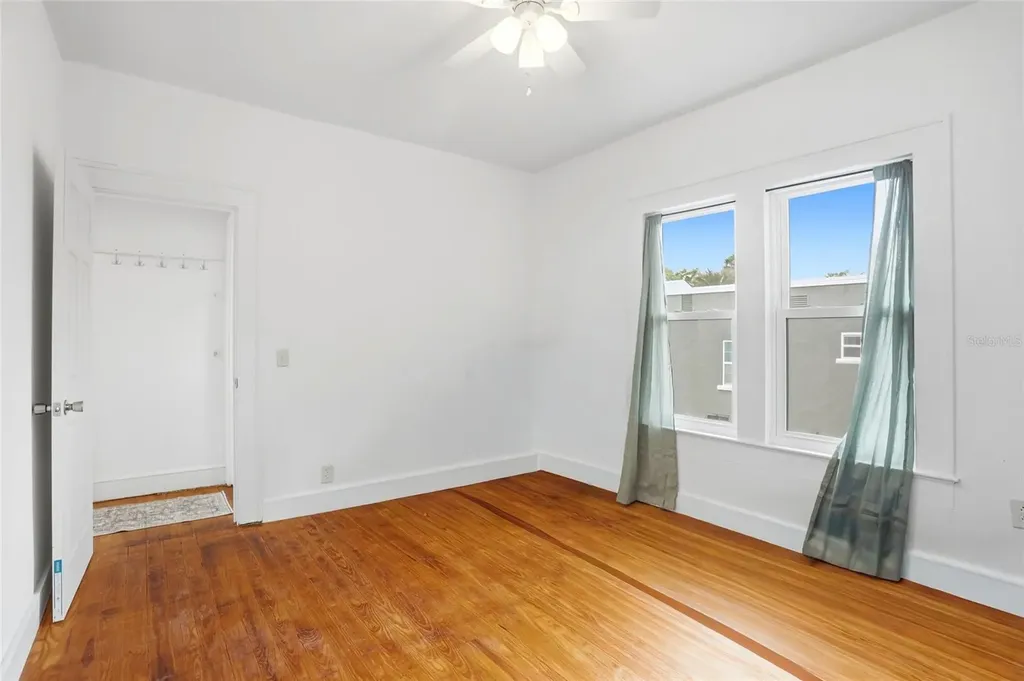 18 E Orange Street Davenport FL 33837