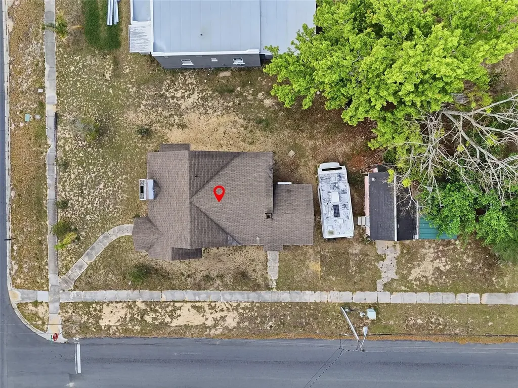 18 E Orange Street Davenport FL 33837