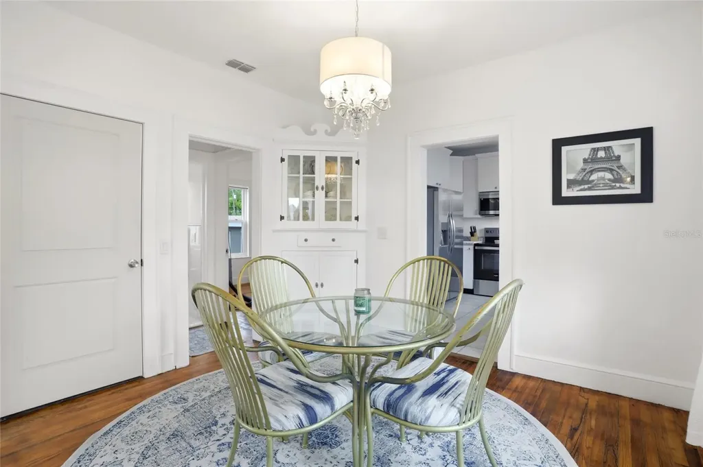18 E Orange Street Davenport FL 33837
