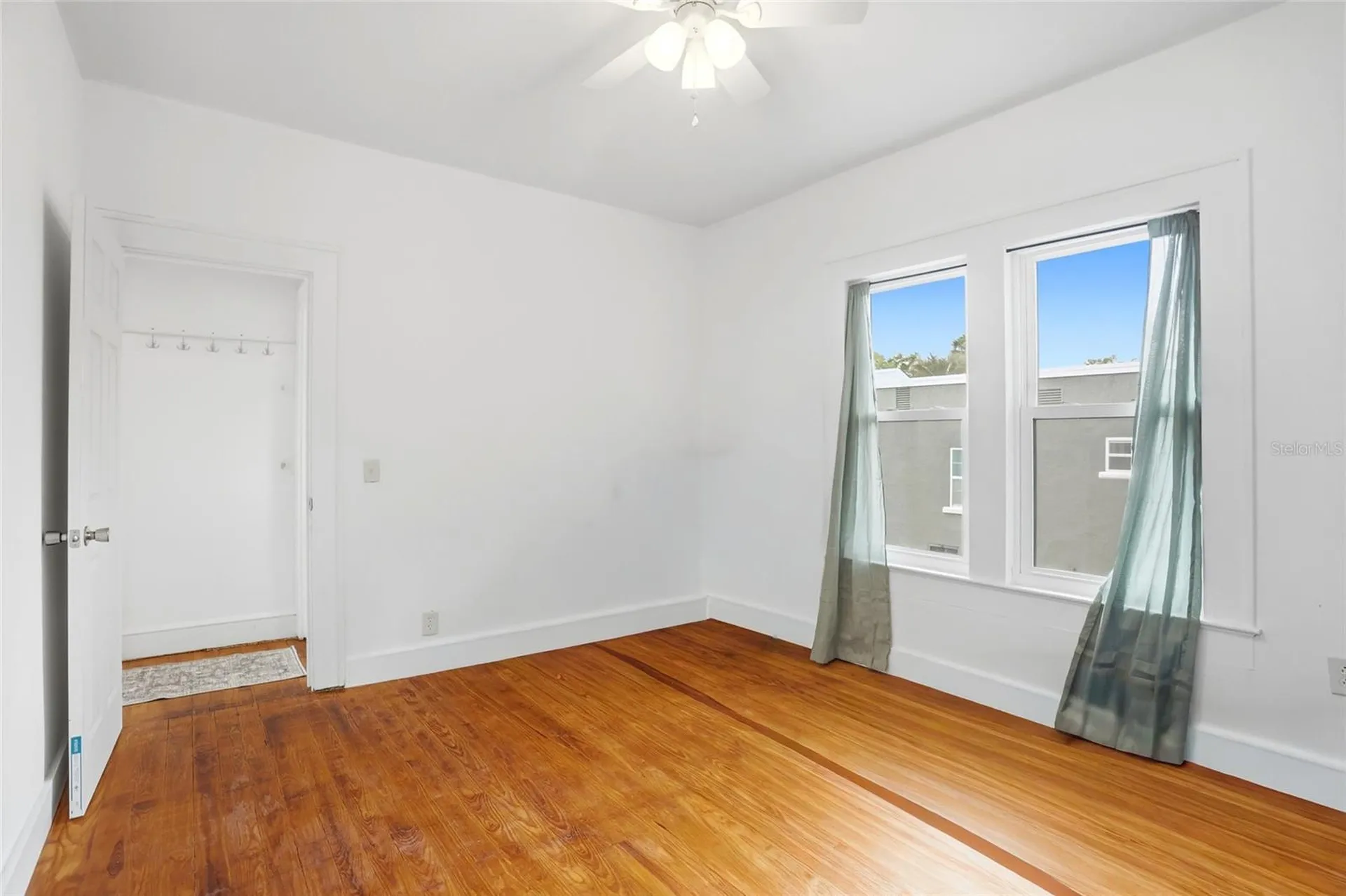 18 E Orange Street Davenport FL 33837