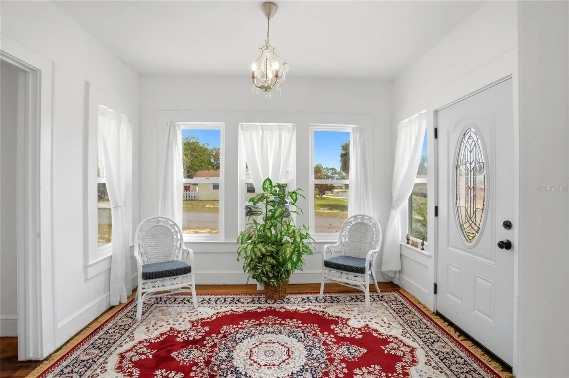 18 E Orange Street Davenport FL 33837