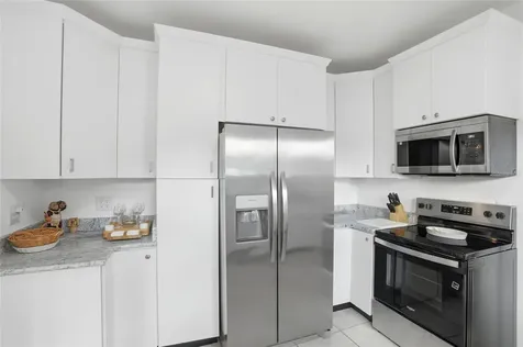 18 E Orange Street Davenport FL 33837