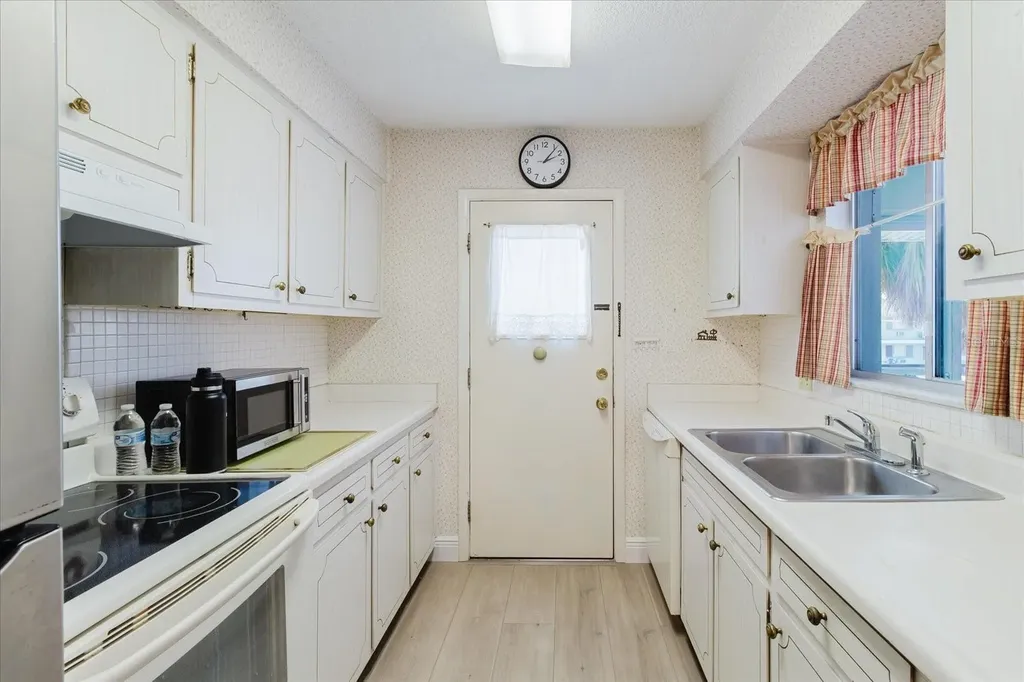 2348 Shelley Street Clearwater FL 33765