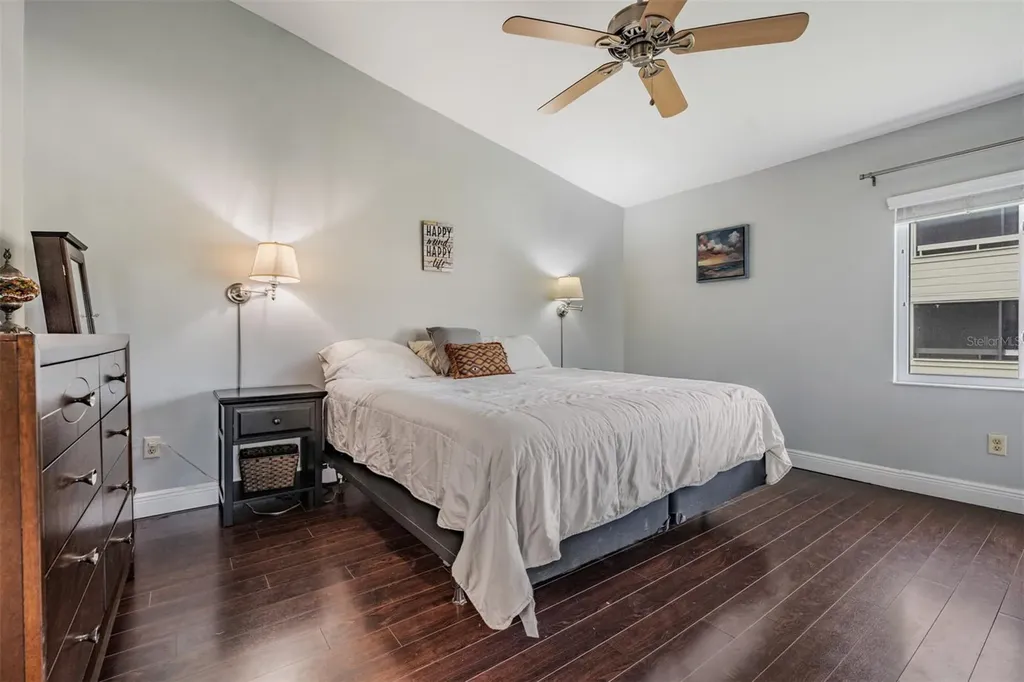 637 Drake Lane N Dunedin FL 34698