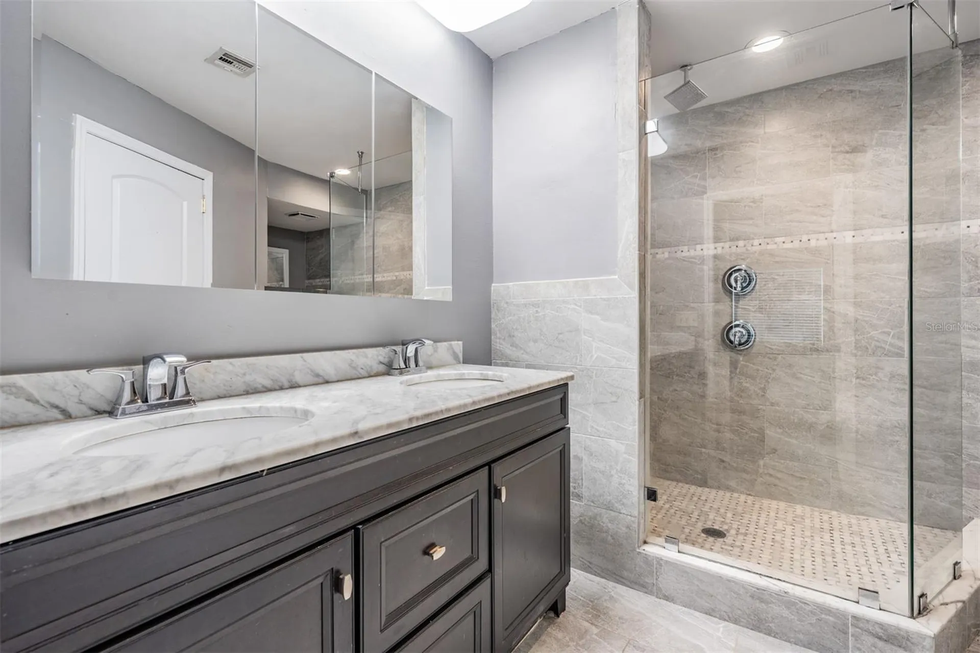 637 Drake Lane N Dunedin FL 34698