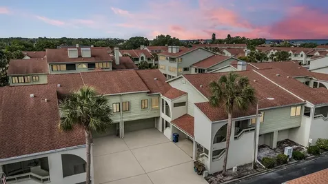 637 Drake Lane N Dunedin FL 34698