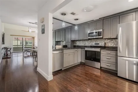 637 Drake Lane N Dunedin FL 34698