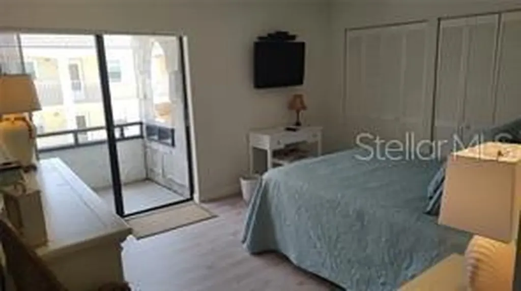 1555 Tarpon Center Drive Venice FL 34285