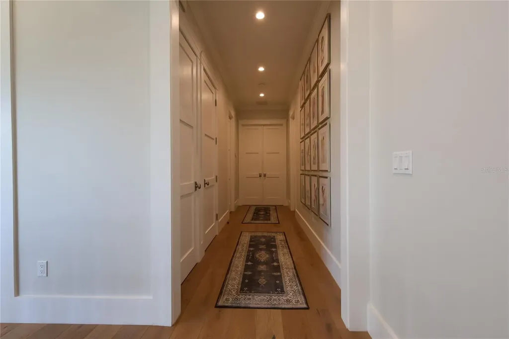 2402 W Parkland Boulevard Tampa FL 33609