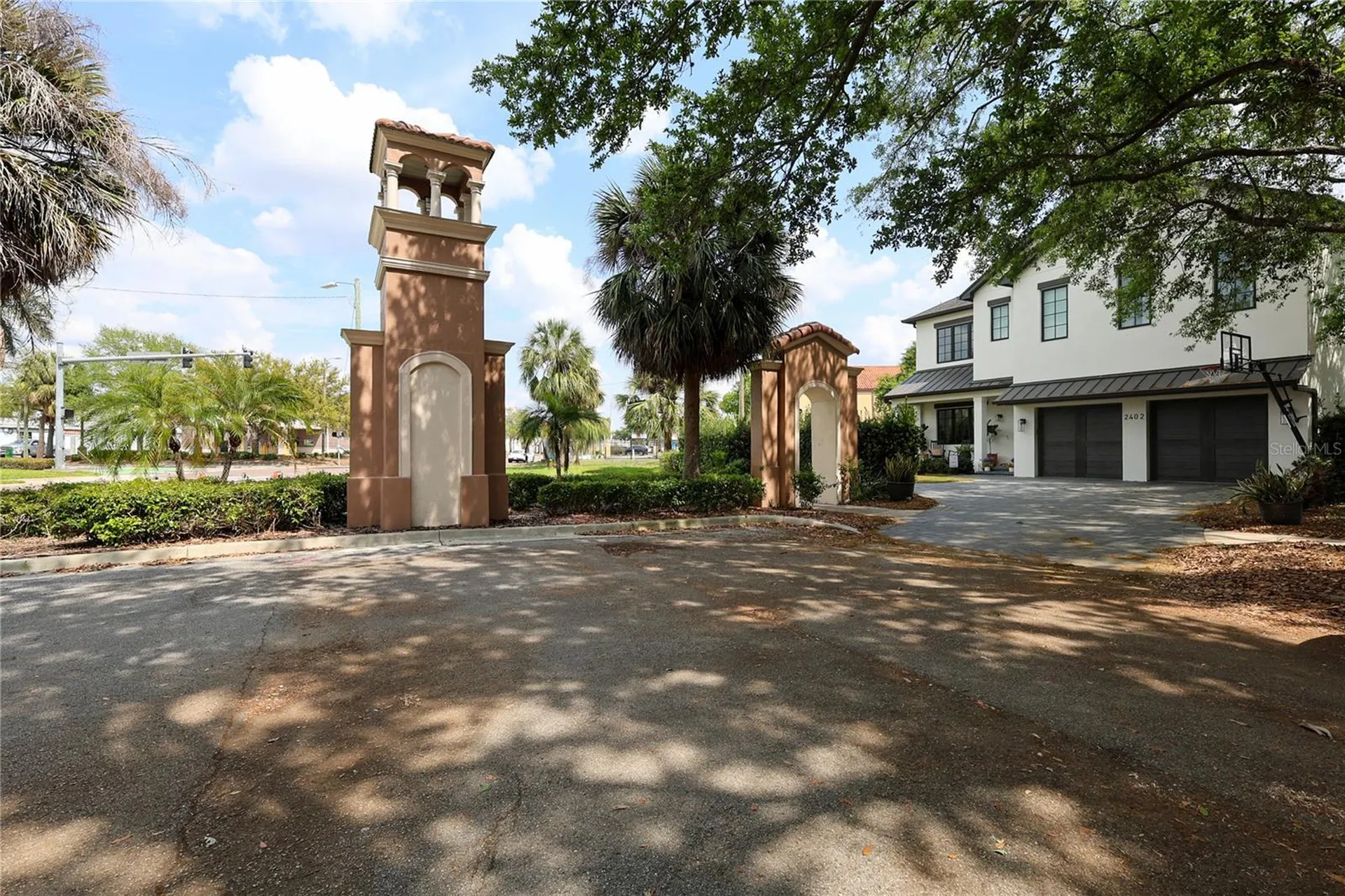 2402 W Parkland Boulevard Tampa FL 33609