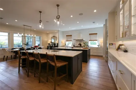 2402 W Parkland Boulevard Tampa FL 33609
