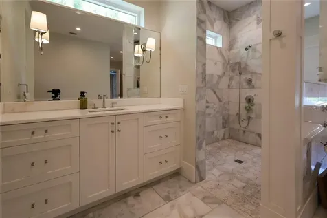2402 W Parkland Boulevard Tampa FL 33609