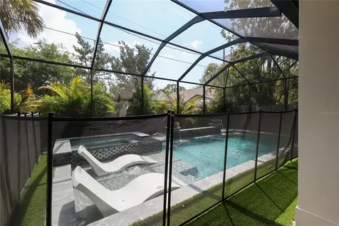 2402 W Parkland Boulevard Tampa FL 33609