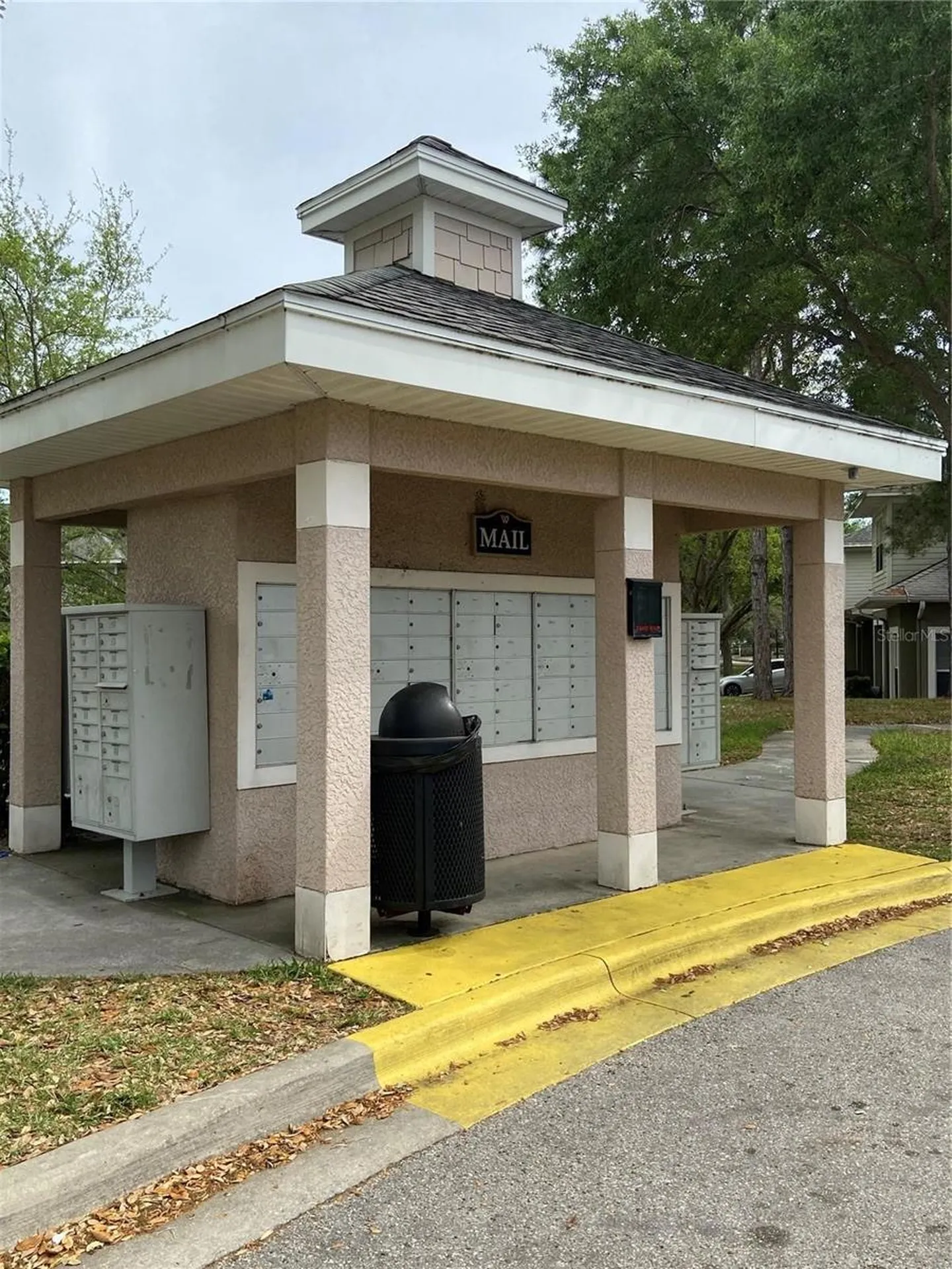 8210 Down Royal Road Tampa FL 33610