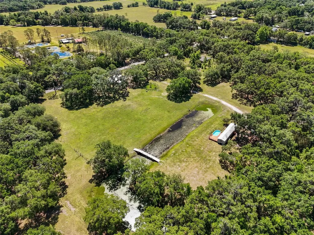 11902 Cr 727 Webster FL 33597