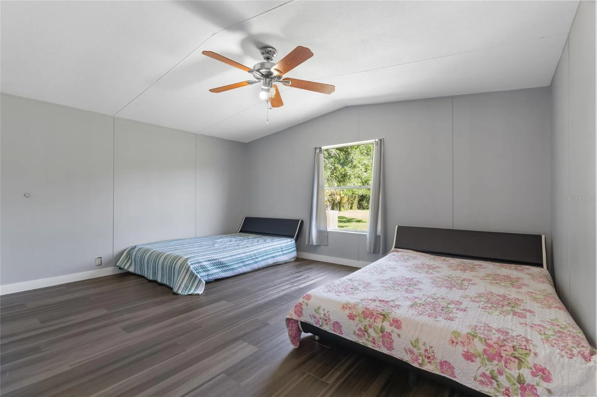 11902 Cr 727 Webster FL 33597