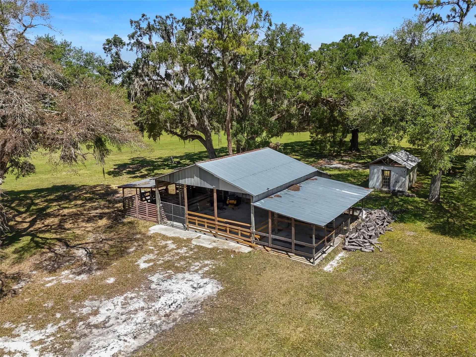 11902 Cr 727 Webster FL 33597
