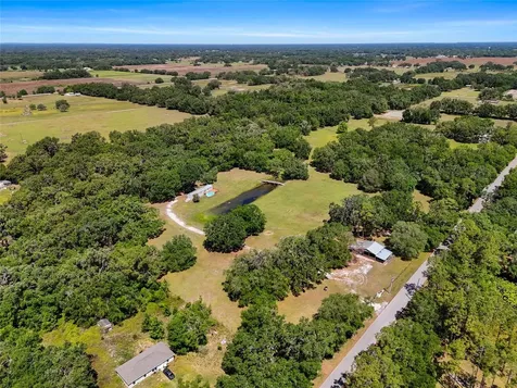 11902 Cr 727 Webster FL 33597