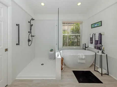 404 Pinewood Lake Drive Venice FL 34285