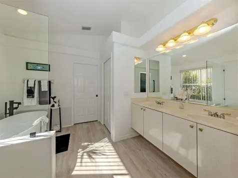 404 Pinewood Lake Drive Venice FL 34285