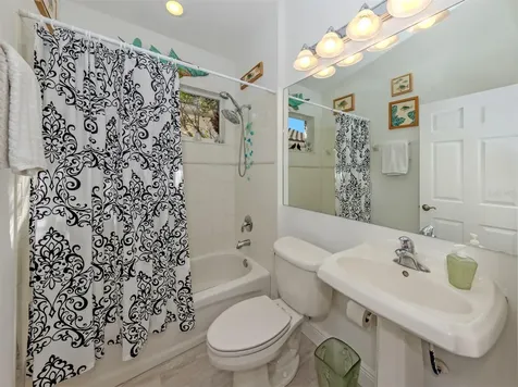 404 Pinewood Lake Drive Venice FL 34285