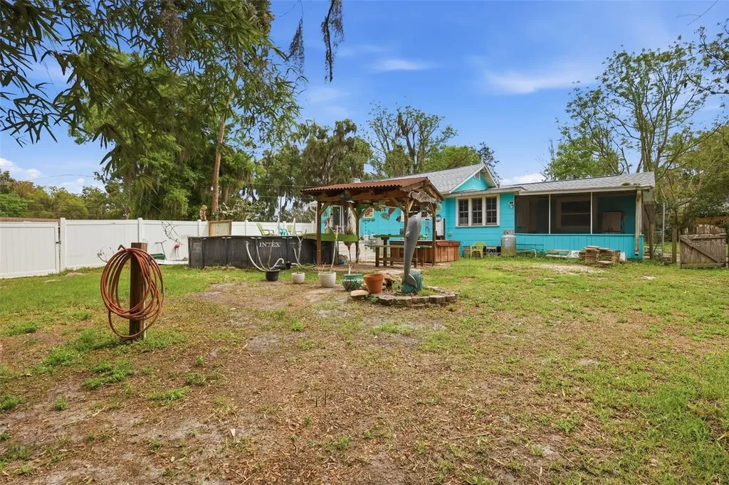 460 Alhambra Avenue De Leon Springs FL 32130