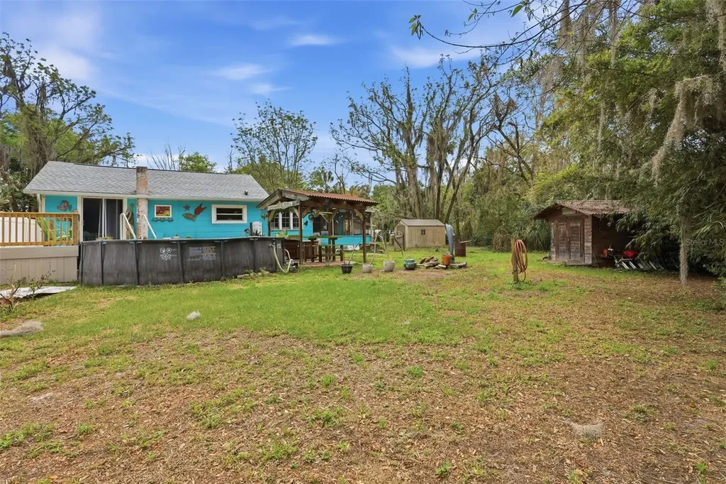 460 Alhambra Avenue De Leon Springs FL 32130