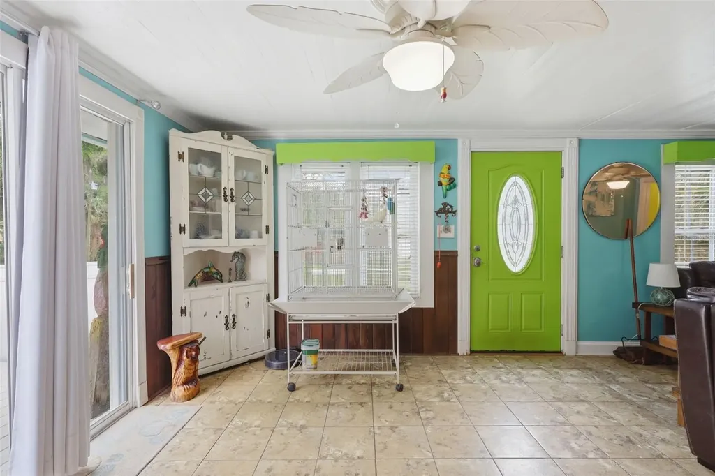 460 Alhambra Avenue De Leon Springs FL 32130