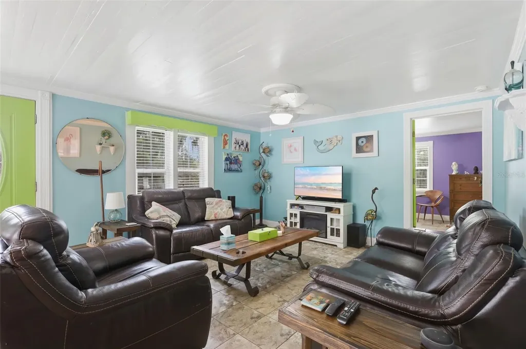 460 Alhambra Avenue De Leon Springs FL 32130