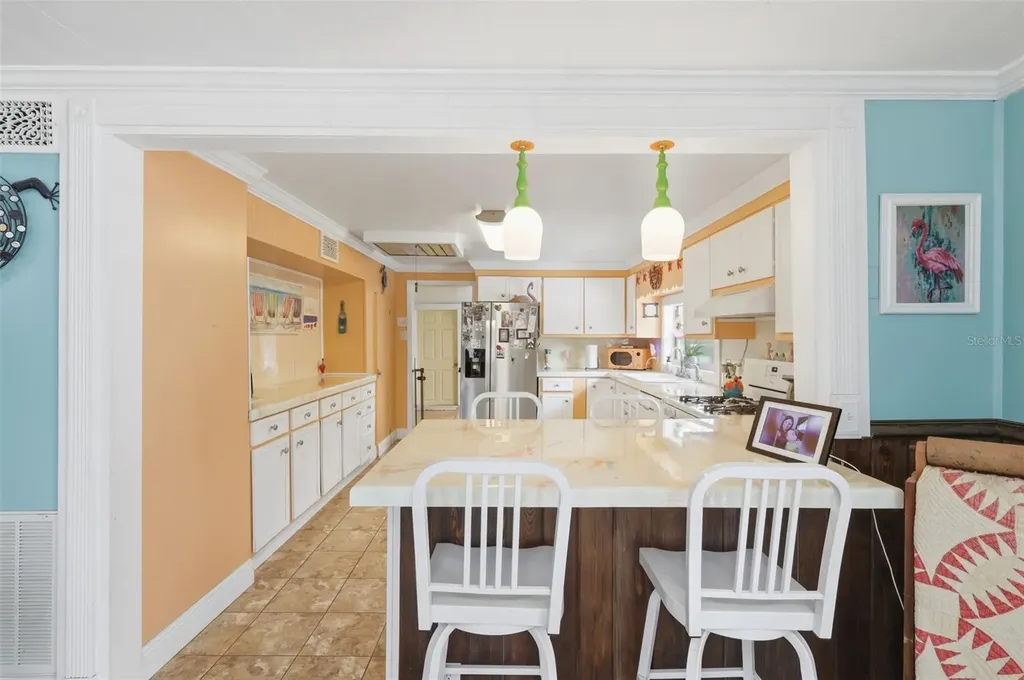 460 Alhambra Avenue De Leon Springs FL 32130