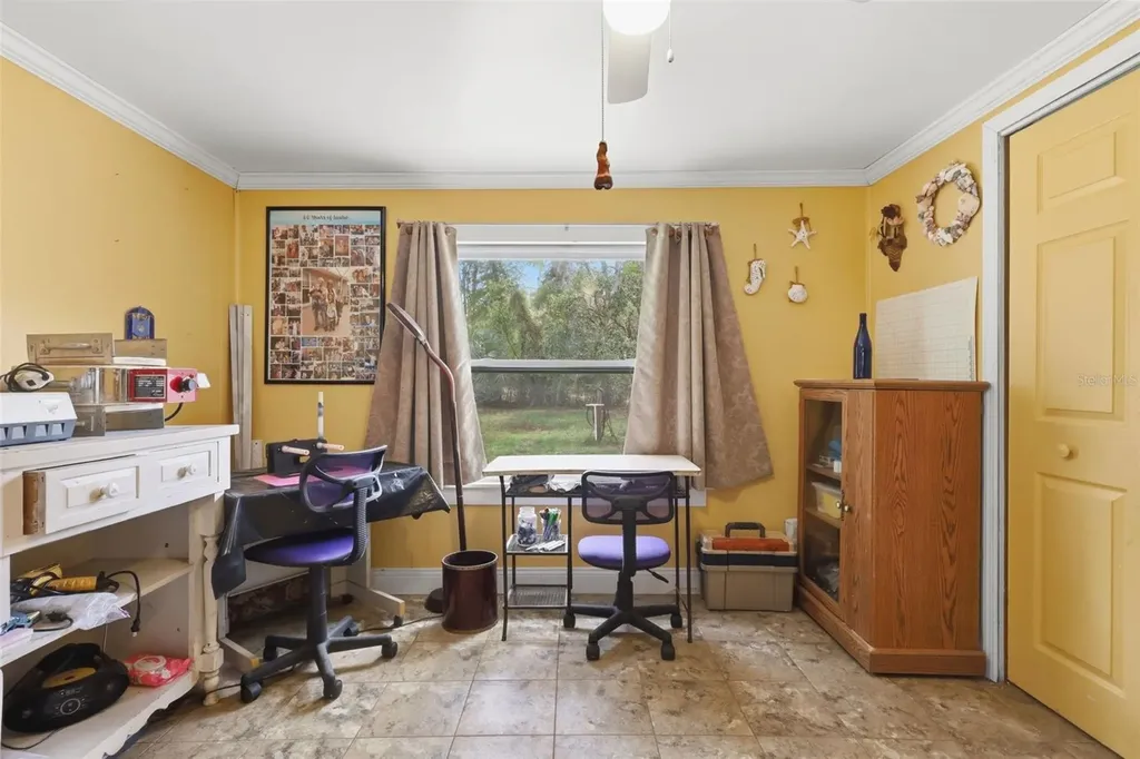460 Alhambra Avenue De Leon Springs FL 32130