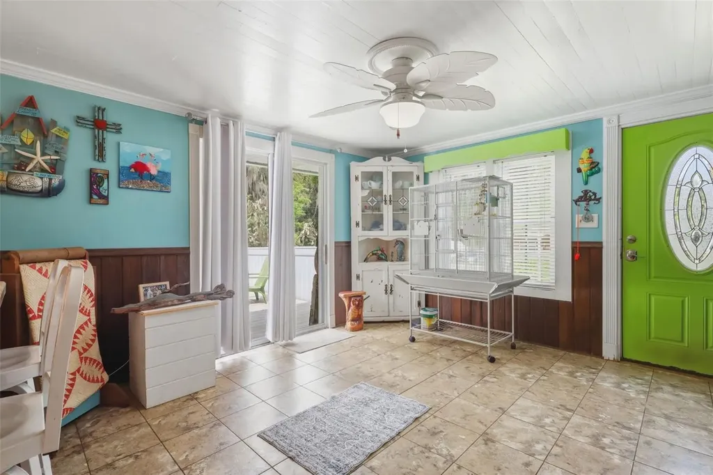 460 Alhambra Avenue De Leon Springs FL 32130